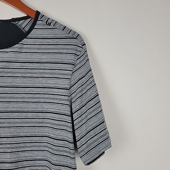 Lululemon Precision Tee Mens Small Gray Black Striped Vented Running Athletic - Picture 6 of 10